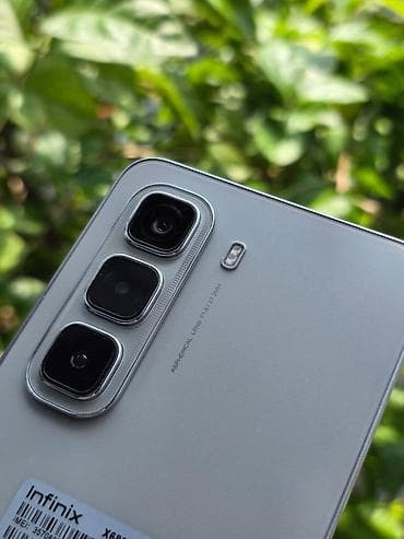 infinix zero 40: Infinix HOT 50, Б/у, 256 ГБ, цвет - Серебристый, 2 SIM — 3
