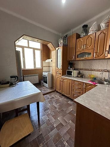 Батирлер: 3 бөлмө, 68 м², 106-серия, 3 кабат — 7