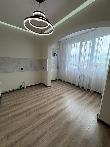 8: 2 комнаты, 45 м², Элитка, 3 этаж, Евроремонт — 1