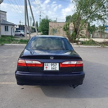 газ автомат: Honda Accord: 2001 г., 1.8 л, Автомат, Бензин, Седан — 2
