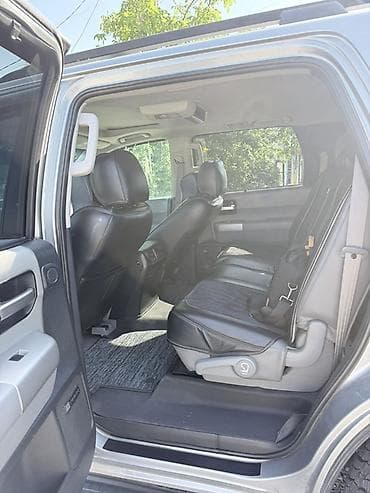 Унаа: Toyota Sequoia: 2008 г., 5.7 л, Автомат, Газ, Жол тандабас — 7