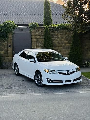 Транспорт: Toyota Camry: 2012 г., 2.5 л, Автомат, Бензин, Седан — 2