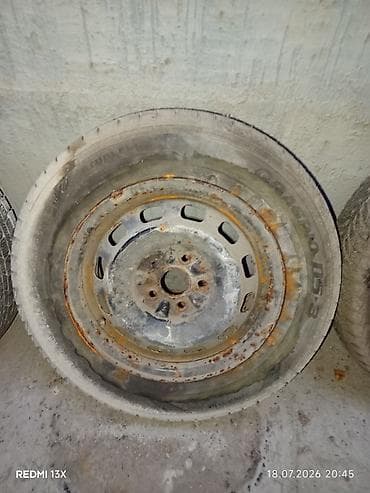 rf1 rf2: Продам 3 колеса чистые не вредимые не знаю для какого машины кому — 3