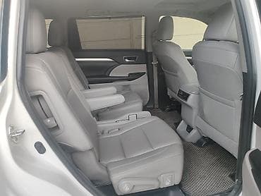 Toyota Highlander: 2018 г., 3.5 л, Автомат, Бензин, Кроссовер — 9
