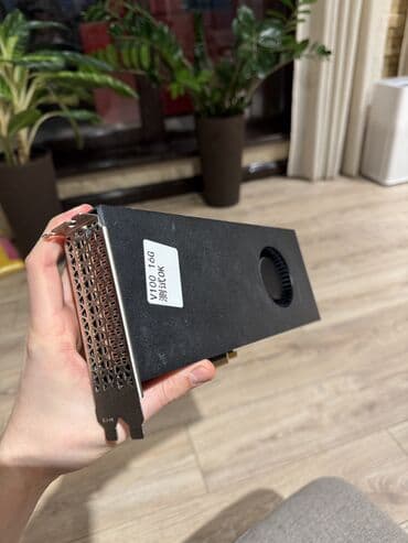 Комплектующие для ПК и ноутбуков: Видеокарта — 1