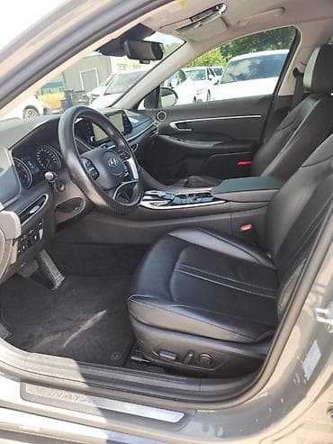 Hyundai Sonata: 2019 г., 2 л, Автомат, Газ, Седан — 2