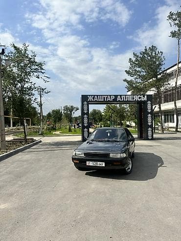 Toyota Carina: 1989 г., 1.6 л, Механика, Бензин, Седан at lalafo.kg Toyota Carina: 1989 г., 1.6 л, Механика, Бензин, Седан