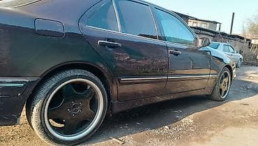 диски крамадоры: Литые Диски R 18 AMG, Комплект, отверстий - 5, Б/у — 4