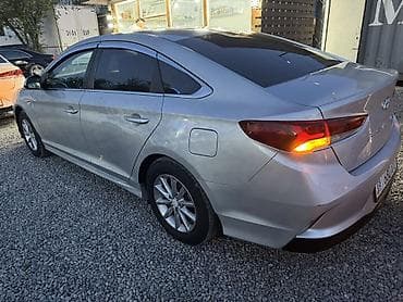 хендай санта фе 2018: Hyundai Sonata: 2018 г., 2 л, Автомат, Газ, Седан — 4