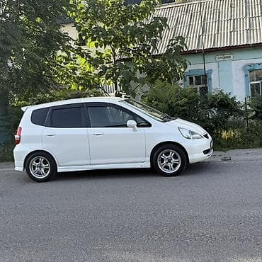 Honda Fit: 2003 г., Автомат, Бензин, Хэтчбэк at lalafo.kg Honda Fit: 2003 г., Автомат, Бензин, Хэтчбэк