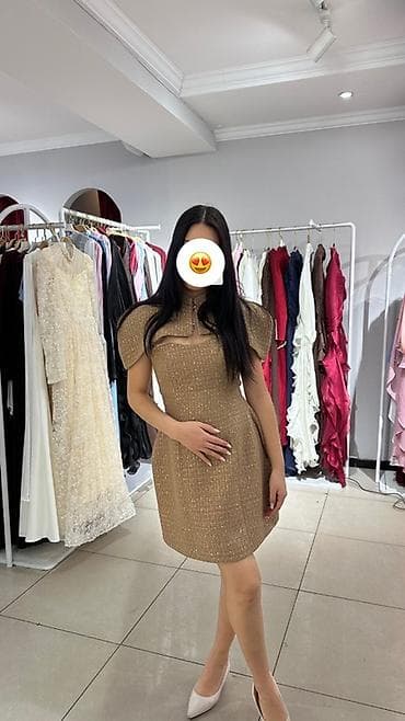 pull and beer: Коктейльное мини‑платье в золотисто‑бежевом оттенке. Особенности: - — 1