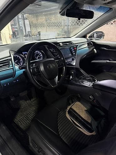 2 4 д: Toyota Camry: 2017 г., 2.5 л, Автомат, Бензин, Седан — 4