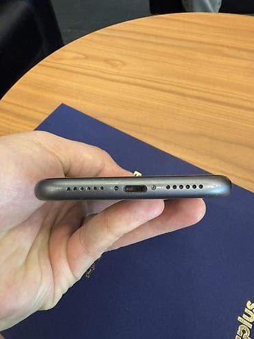 iphone hr: IPhone 11, Б/у — 7