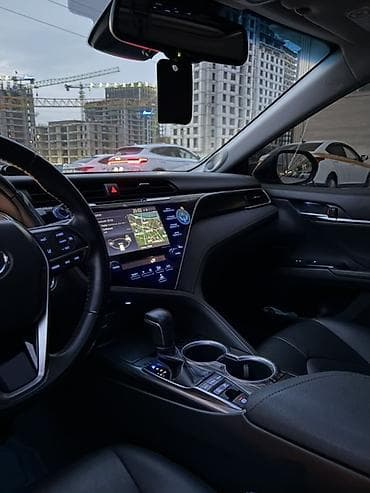 windom 2001: Toyota Camry: 2018 г., 2.5 л, Вариатор, Гибрид, Седан — 7