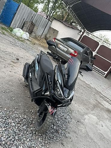 кроссовый мото: Скутер DUL DUL (класс 125/150 см³, вариатор) - Современный городской — 1