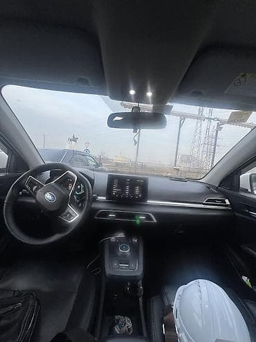 электро машина без прав: BYD E2: 2019 г., Электромобиль, Кроссовер — 4