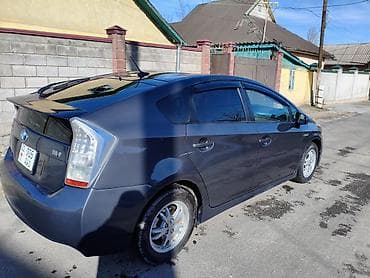 Toyota Prius: 2011 г., 1.8 л, Вариатор, Гибрид, Хетчбек — 3