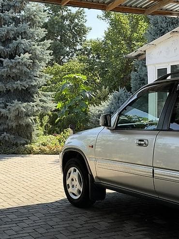 Honda CR-V: 1999 г., 2 л, Автомат, Бензин, Кроссовер