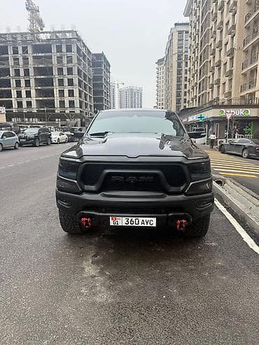 машина dodge: Dodge Ram 1500: 2022 г., 5.7 л, Автомат, Бензин, Пикап — 1