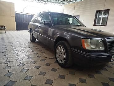 накитки на авто: Mercedes-Benz W124: 1995 г., Автомат, Бензин, Универсал — 5