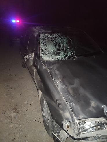 капот нексия 1: Mercedes-Benz C‑Class (W202) седан, черный цвет. Автомобиль на ходу не — 2