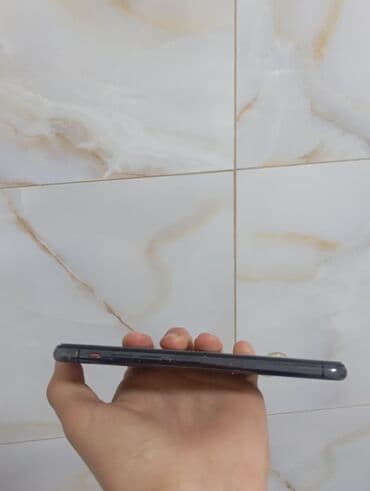 продам старый компьютер: IPhone Xs, Б/у, 64 ГБ, White Titanium, Чехол, Кабель, 100 % — 7