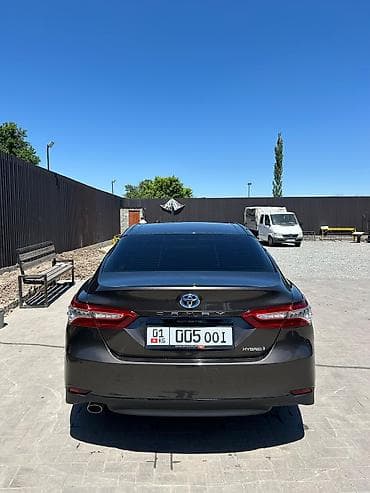 camry 5: Toyota Camry: 2018 г., 2.5 л, Автомат, Гибрид, Седан — 3