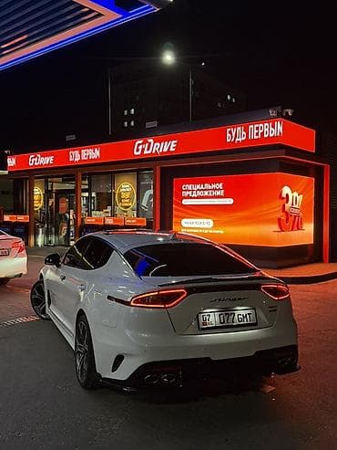 подсветки для машины: Kia Stinger: 2017 г., 3.3 л, Автомат, Бензин, Лифтбек — 2