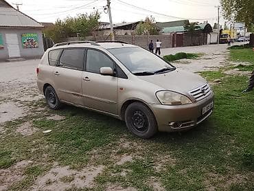 Продажа авто: Toyota Avensis Verso: 2003 г., 2.2 л, Ручные, Дизель, Минивэн — 2