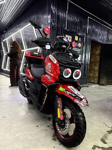 электр мото: Макси-скутер Tank, 180 куб. см, Бензин, Новый — 1