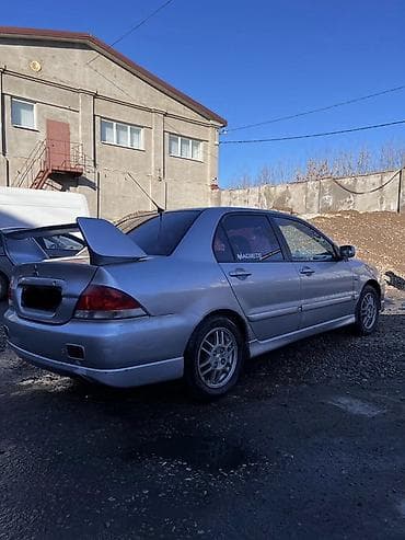 Унаа сатуу: Mitsubishi Lancer: 2006 г., 1.6 л, Кол менен иштөөчү, Бензин, Седан — 4