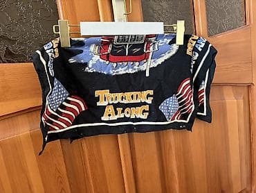 Личные вещи: Набор женской одежды (4 предмета): 1) Платок/бандана с принтом — 1