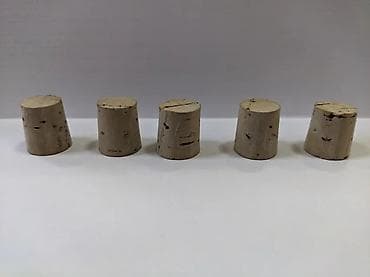 Натуральные корковые пробки . новые.только от 100шт. продаем!!!!