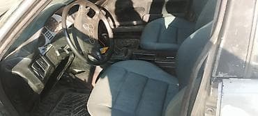 Audi: Audi 80: 1990 г., 1.8 л, Механика, Бензин, Седан — 4