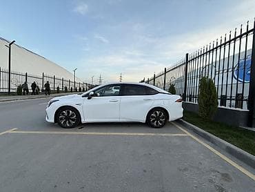 bid e5: GAC Aion S – современный электрический седан в белом цвете. Кузов и — 2