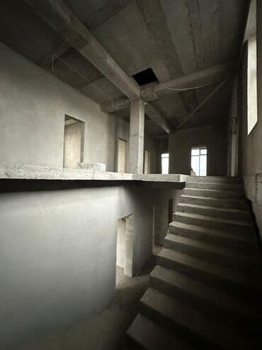 ак ордо дом бизнес: Продается здание под бизнес(кафе,чайхана) 5 соток земли (красная — 15