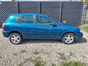 Nissan Almera: 2002 г., 1.8 л, Автомат, Бензин, Хетчбек — 9