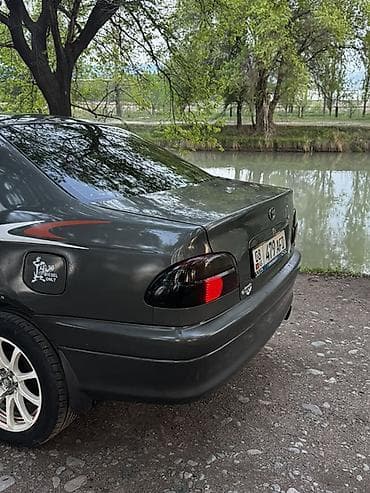 нюрайс машина: Toyota Avensis: 2003 г., 2 л, Механика, Дизель, Седан — 3