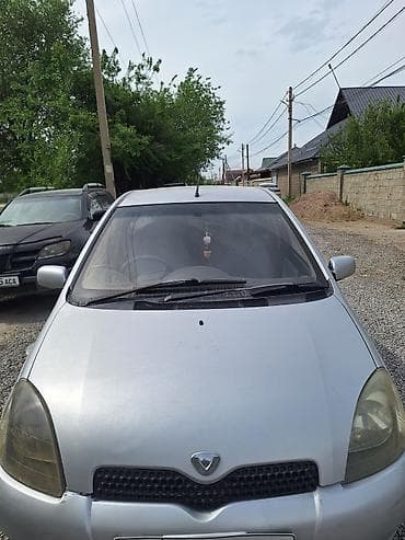 kia k5 2014: Компактный 5‑дверный хэтчбек серебристого цвета. Основные — 4