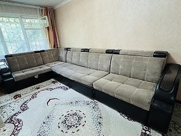 small table: Угловой диван, C подушками, Одноместный — 1