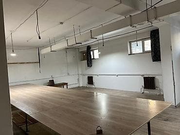 Коммерческая недвижимость: Зелёная Сдается помещение под цех 6 Площадь: 65м2 Этаж: 0 С — 2