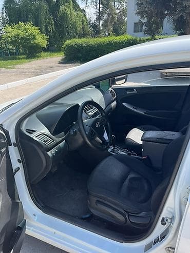 тоёта превиа: Hyundai Solaris: 2015 г., 1.4 л, Автомат, Бензин, Седан — 5