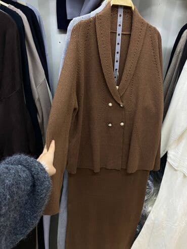 спортивные пуховики: Пуховик, По колено, L — 3