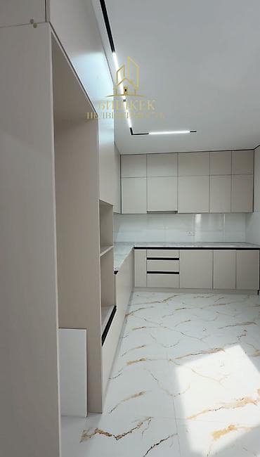 семья: 🏡 ПРОДАЁТСЯ ДОМ Просторный 2-этажный дом для семьи 📍 Жилмассив — 3