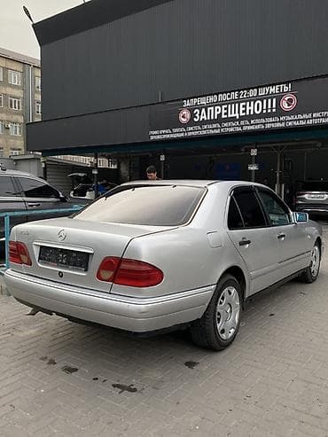 молдинг е34: Mercedes-Benz E-Class: 1999 г., 2 л, Автомат, Бензин, Седан — 4