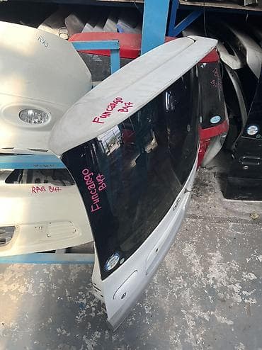 тоета функарго: Крышка багажника Toyota, 2003 г., Б/у, Оригинал — 4