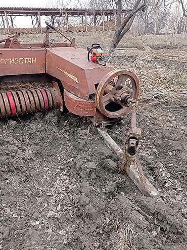 навозоразбрасыватель запчасти: Зерноуборочный комбайн (фрагмент ходовой и приводов) Пресс - — 4