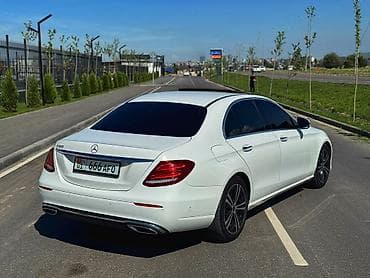 Mercedes-Benz E-Class: 2021 г., 2 л, Типтроник, Бензин, Седан