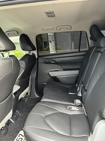 rexton 2020: Toyota Highlander: 2020 г., 3.5 л, Автомат, Бензин — 7