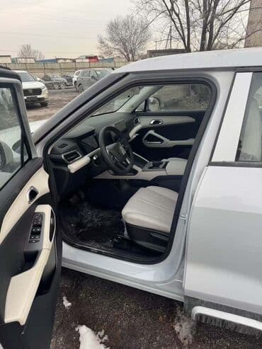 id4 pro: BYD Yuan Up: 2025 г., Электромобиль, Кроссовер — 3